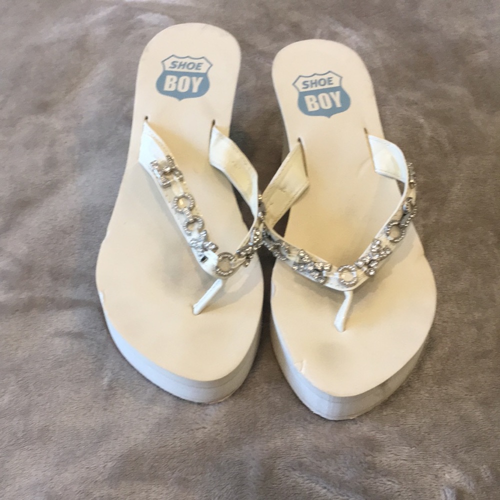 Beautiful Wedding platform 3 1/4 inch flip flops